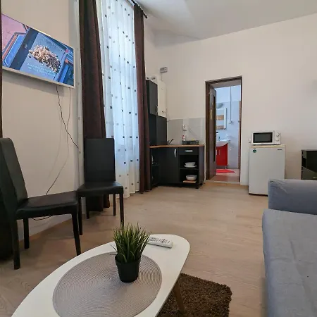 Key In Main Square Апартаменты