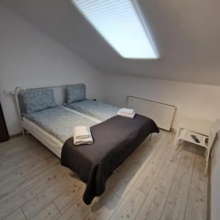 Key In Main Square Апартаменты Брашов