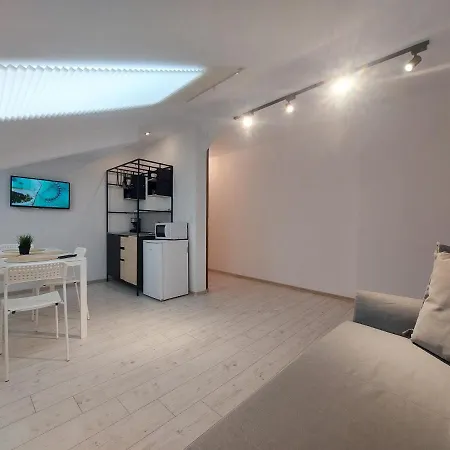 Key In Main Square Apartment *