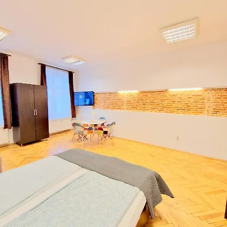 شقة Key In Main Square