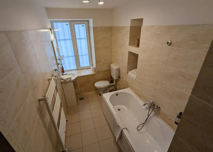 Key In Main Square 아파트 *