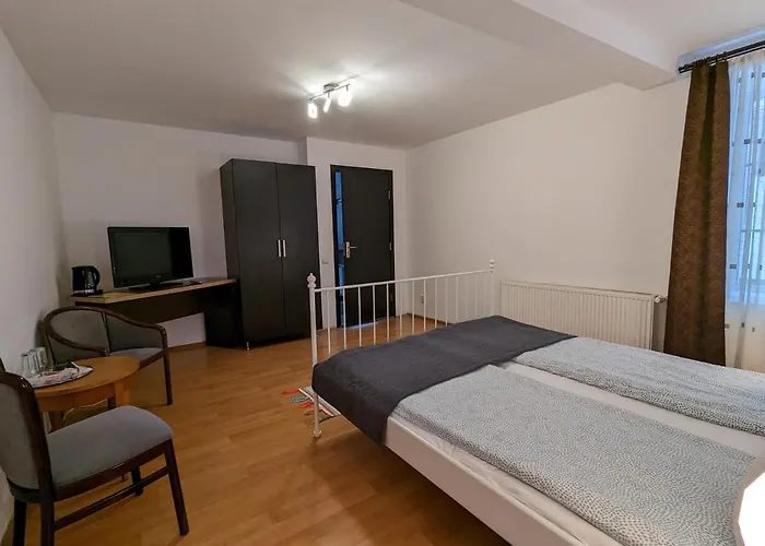 Apartment Key In Main Square Brasov