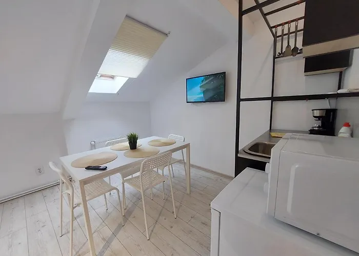 Key In Main Square Apartment Brasov