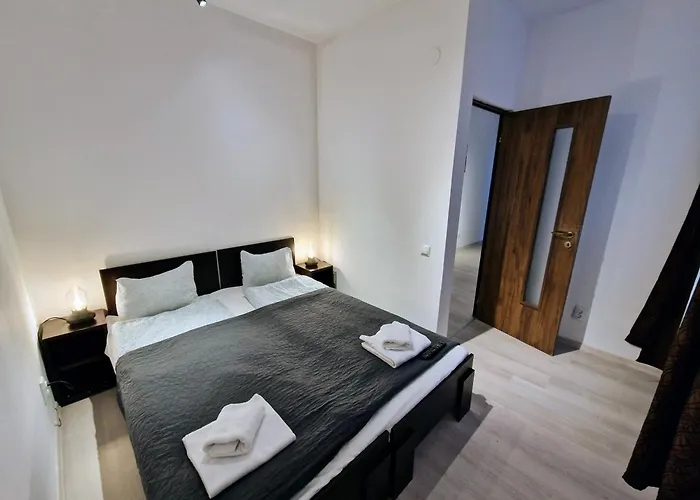 아파트 Key In Main Square *