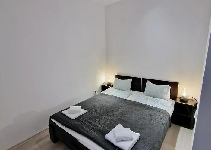 아파트 Key In Main Square *